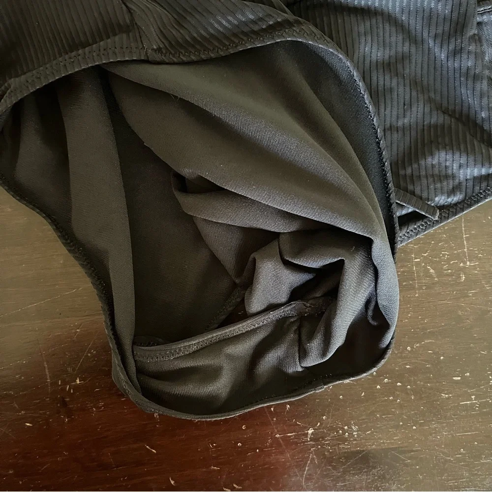 YMI black 3X one piece swimsuit adjustable straps removable pads. Lace up bust